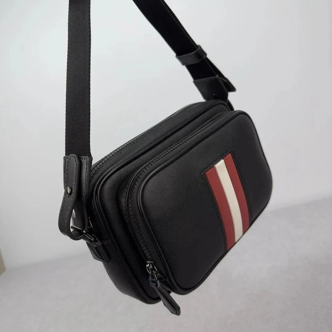 Luxury B Style Shoulder Bag Men's Casual Business Commuter Shoulder Bag Crossbody Bag Genuine Leather High Grade Chest Bag