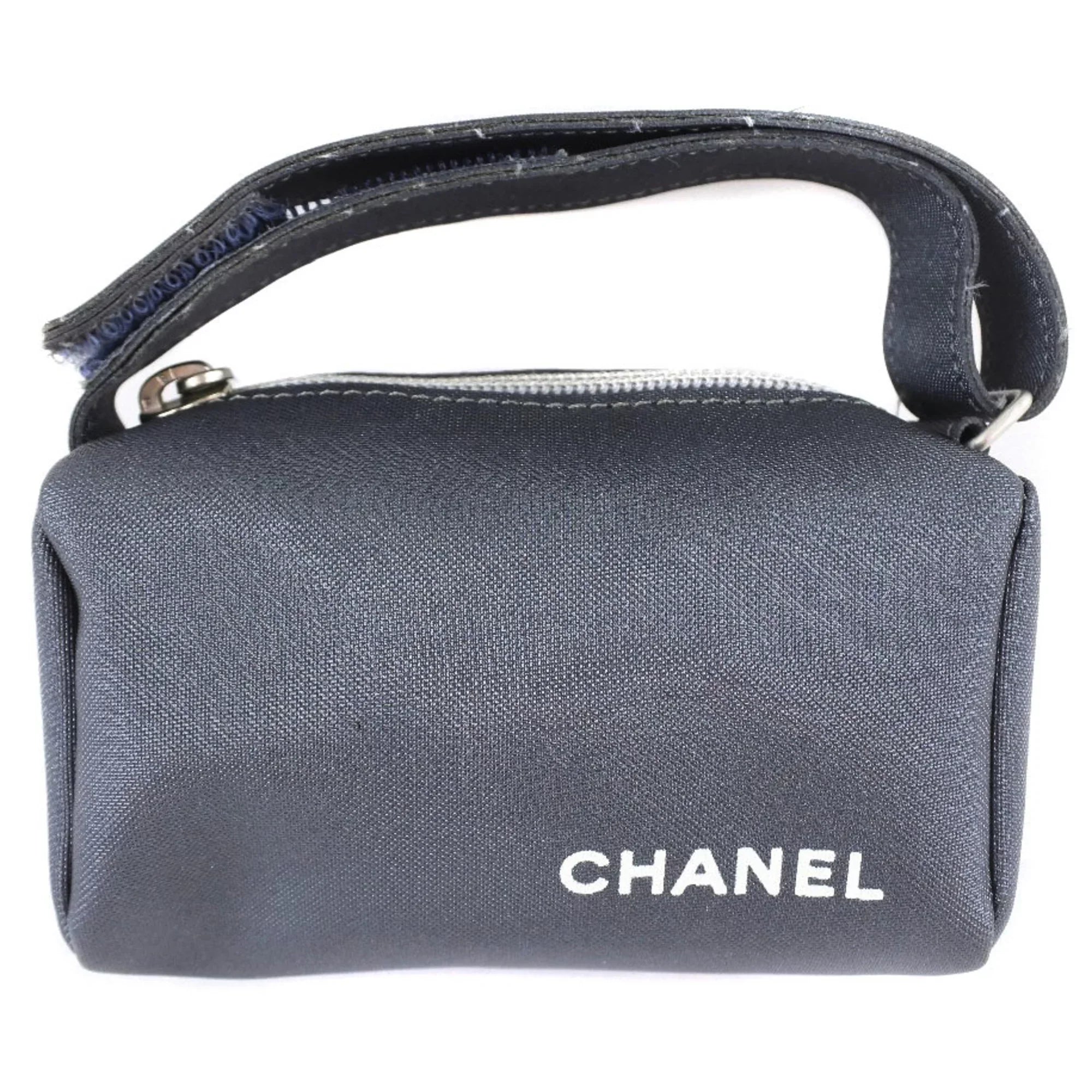 Pre-Owned Chanel Logo Vintage Nylon Gray Ladies Pouch (Fair)