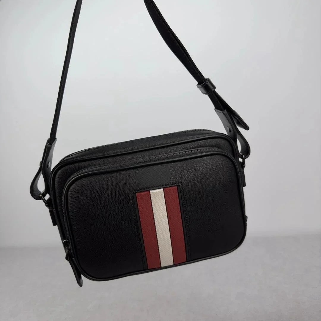 Luxury B Style Shoulder Bag Men's Casual Business Commuter Shoulder Bag Crossbody Bag Genuine Leather High Grade Chest Bag