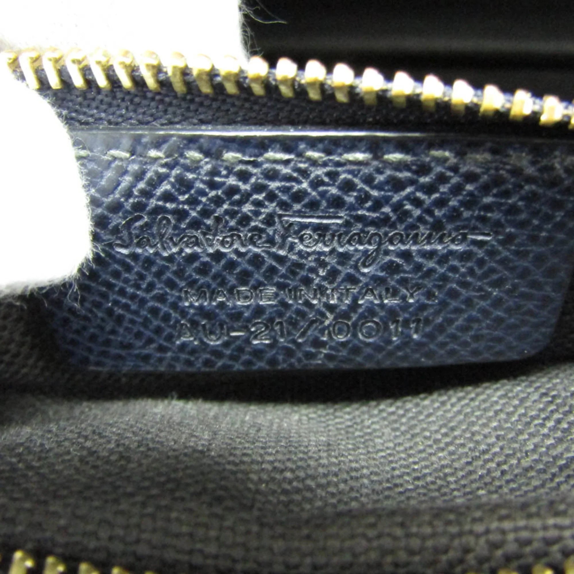 Pre-Owned Salvatore Ferragamo Vara AU-21 0011 Women's Leather Shoulder Bag Navy (Good)