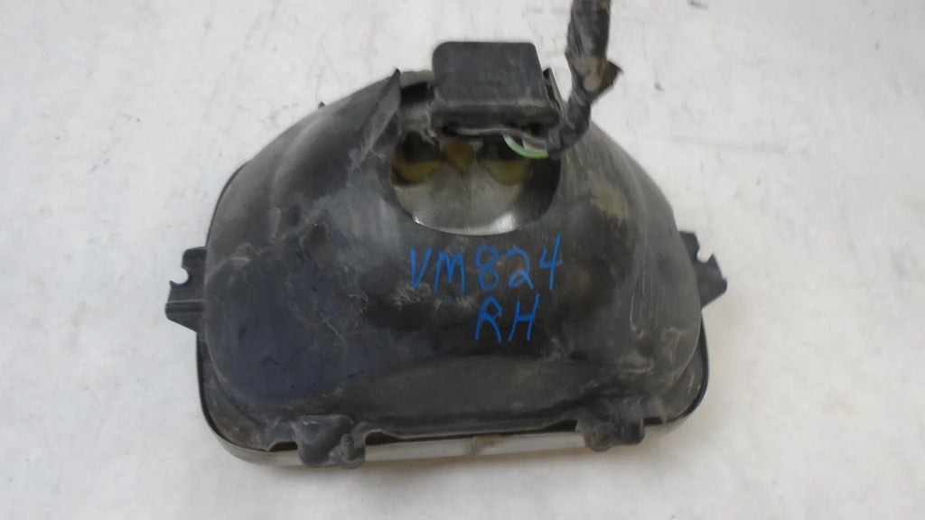 Pre-Owned 1997-2015 Chevrolet Express Van Right RH Head Light Lamp Sealed Beam OEM LKQ (Good)