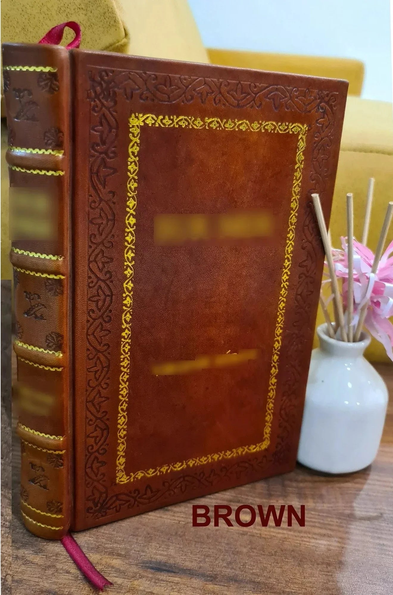 a Magna Grecia e delle tre Calabrie ricerche etnografiche, etimologiche, topografiche, politiche, morali, biografiche, letterarie, gnomologiche, numisma [Premium Leather Bound]
