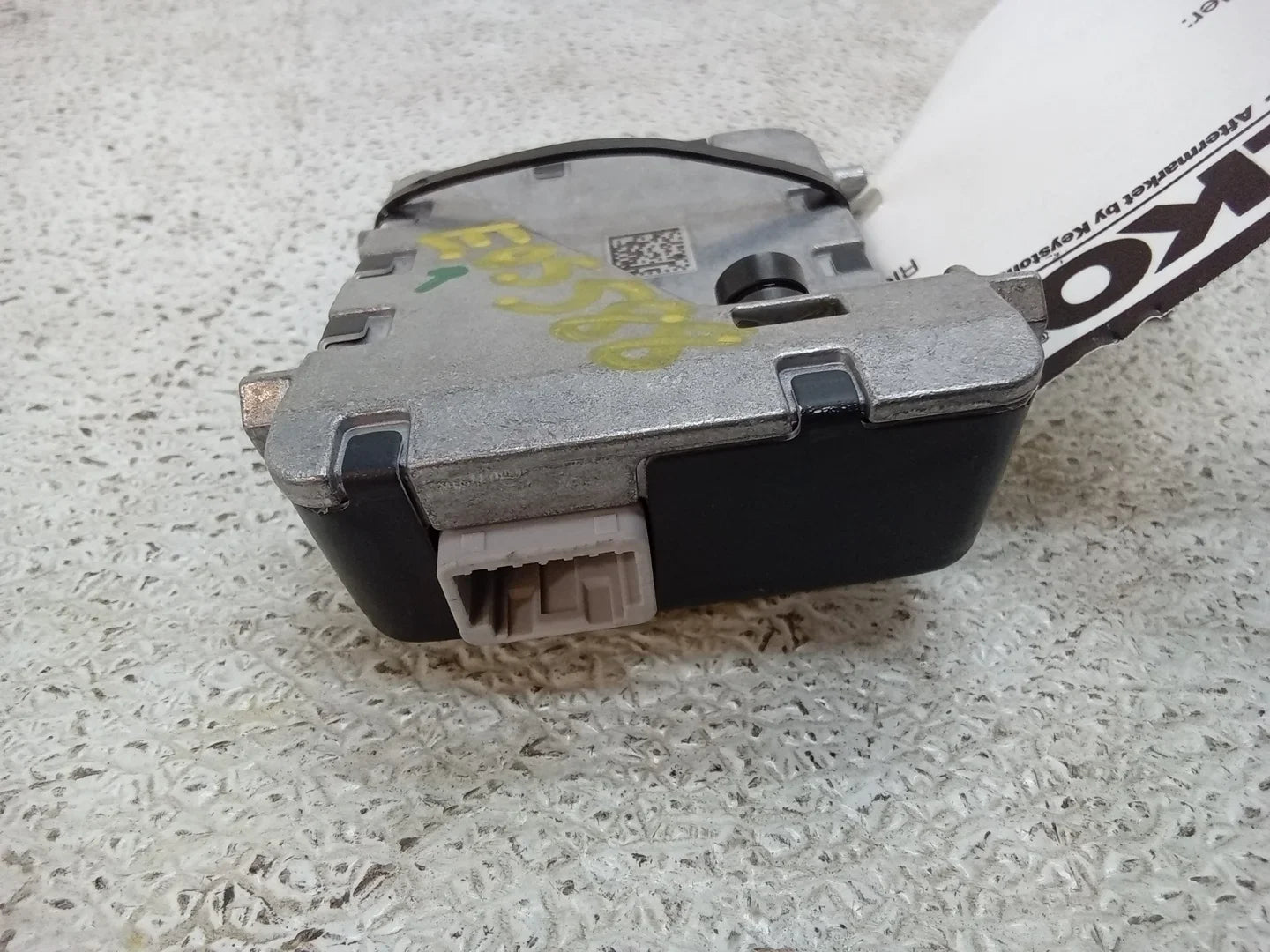 Pre-Owned 2018 Toyota Camry Front Lane Departure Warning Camera 8646C-06030 OEM (Good)